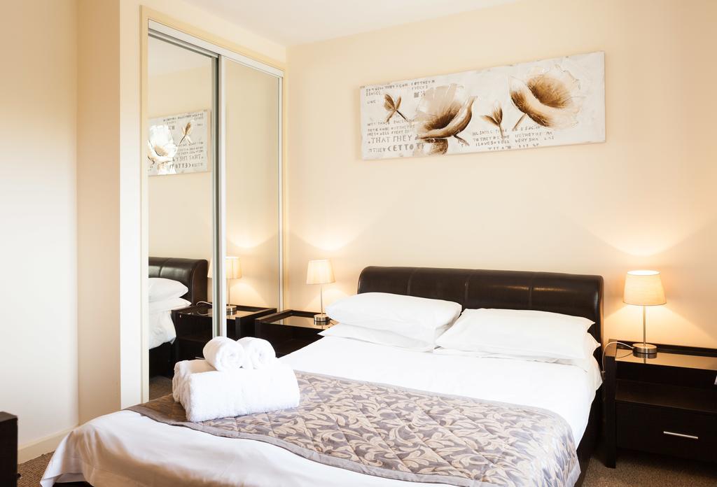 צ'לטנהם Montpellier Apartments חדר תמונה